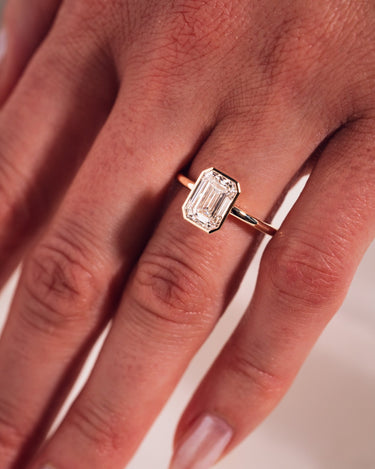 Beth - Emerald Lab - Diamond - Zen Moissanite