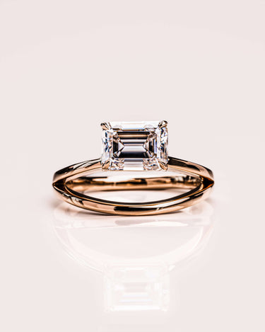 Betty - Emerald - Zen Moissanite