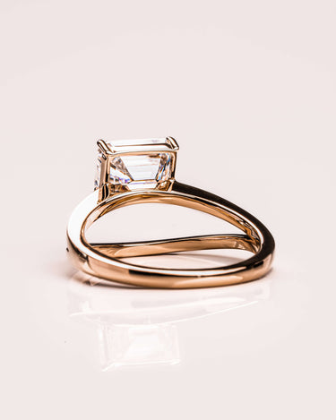 Betty - Emerald - Zen Moissanite