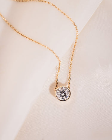 Bezel Necklace - 1cte Moissanite - Zen Moissanite