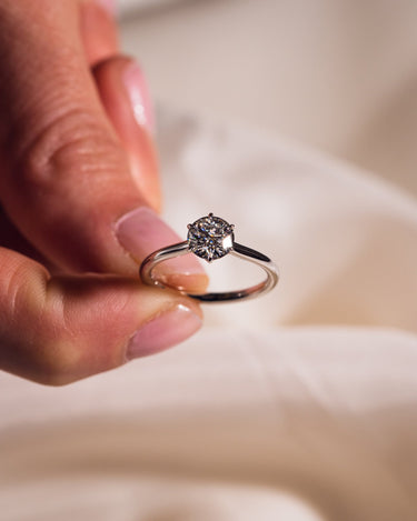 Camilla - Round (Grey) - Zen Moissanite