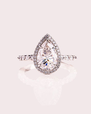 Jenny - Pear - Zen Moissanite