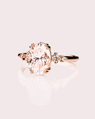 Magnolia - Oval - Zen Moissanite