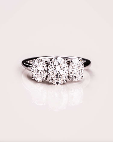 Olivia - Oval - Zen Moissanite