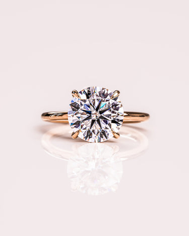 Harley - Round - Zen Moissanite