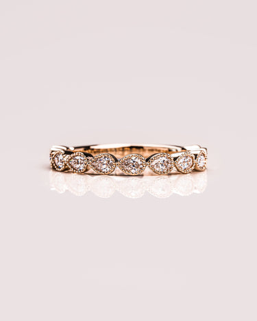 Iris - Pear - Zen Moissanite