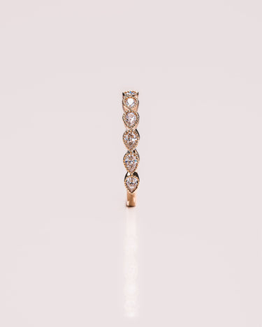 Iris - Pear - Zen Moissanite