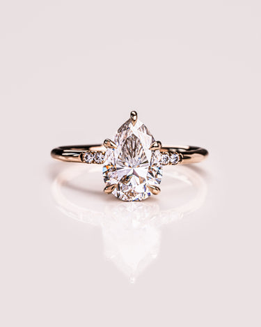 Michelle - Pear - Zen Moissanite