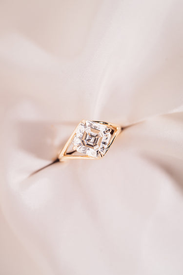 Ready to Ship - Parker - Asscher