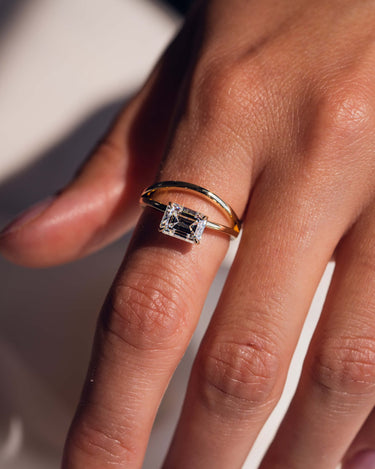 Betty - Emerald - Zen Moissanite