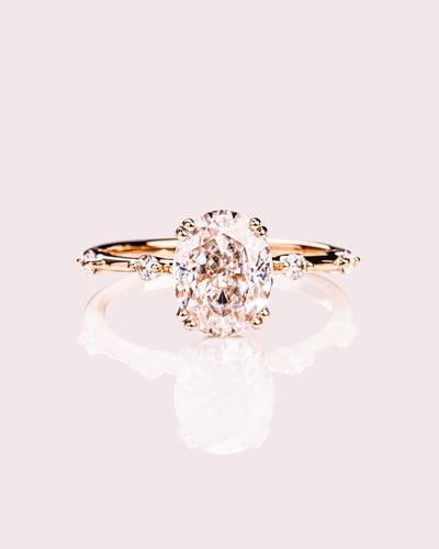 Daphne - Oval - Zen Moissanite