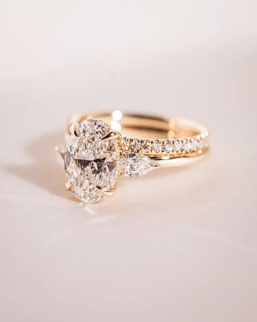 Harley - Oval Ring Set - Zen Moissanite