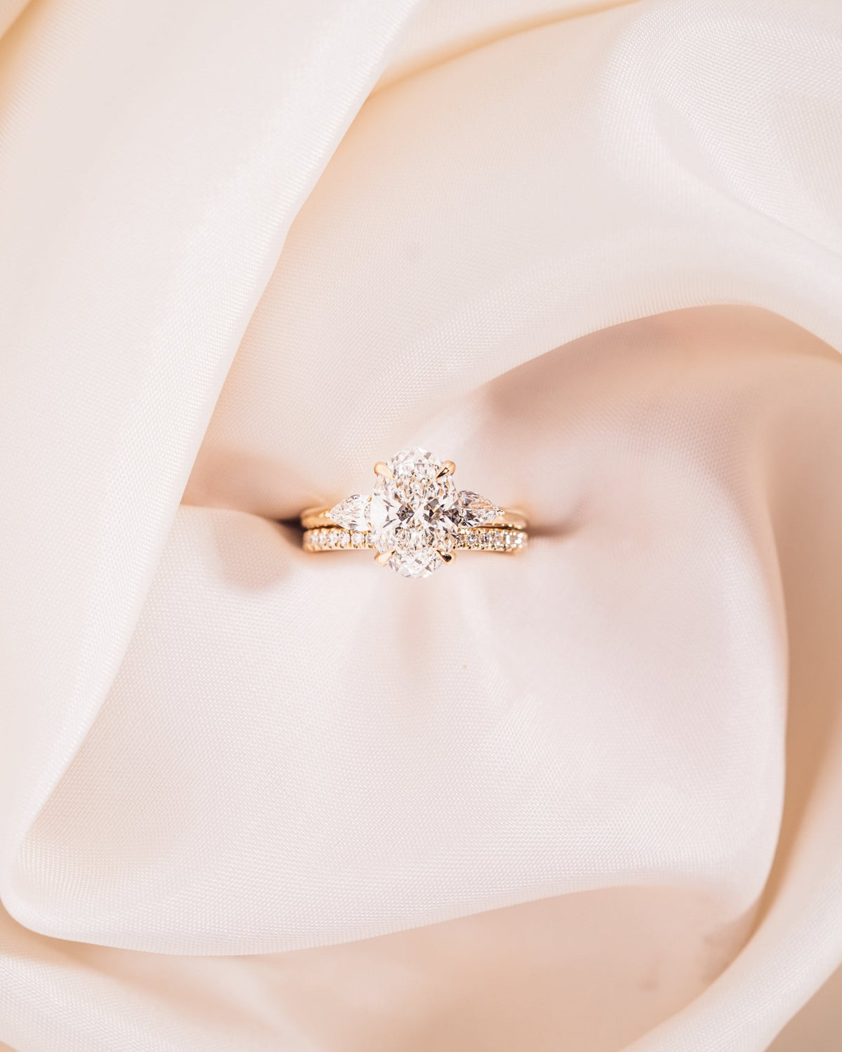 Harley - Oval Ring Set - Zen Moissanite