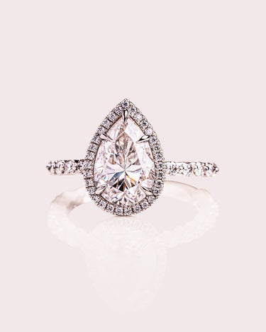Jenny - Pear - Zen Moissanite