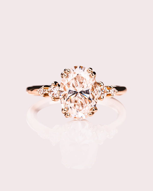 Magnolia - Oval - Zen Moissanite