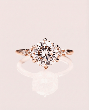 Magnolia - Round - Zen Moissanite