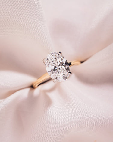 Randi - Oval Lab - Diamond - Zen Moissanite