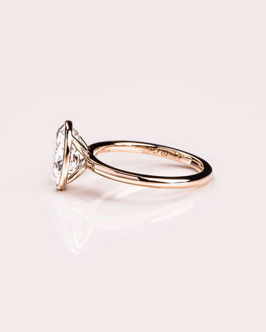 Ready to Ship - Beth - Oval - Zen Moissanite