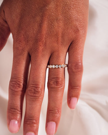 Ready to Ship - Demi - 2.5mm Round - Zen Moissanite