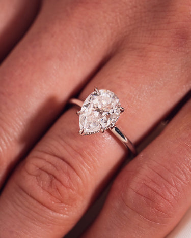 Ready to Ship - Jasmine - Pear - Zen Moissanite