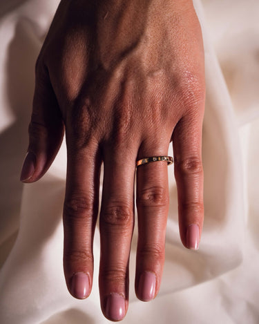 Ready to Ship - Taylor Band - Zen Moissanite