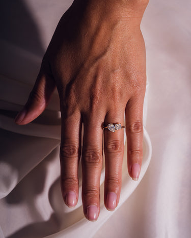 Ring tiana outlet
