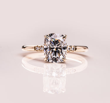 Alexandrite Moissanite Engagement Ring Round Claw prong Custom 18k 14k  White Rose Gold Wedding Anniversary Gift