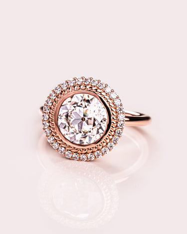 Eleana - Round - Zen Moissanite