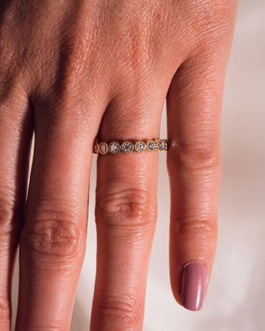 Iris - Round - Zen Moissanite