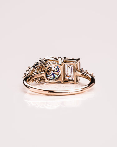 Lydia - Emerald & Round - Zen Moissanite