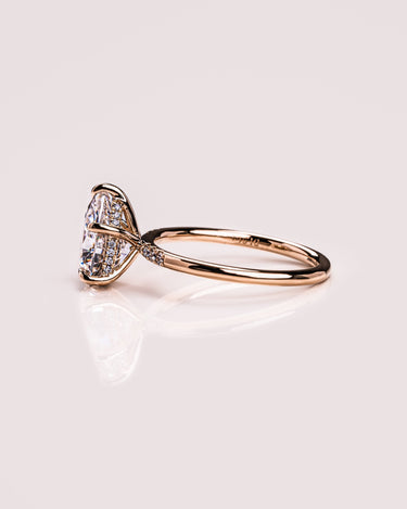 Michelle - Pear - Zen Moissanite