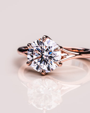Norma - Round - Zen Moissanite